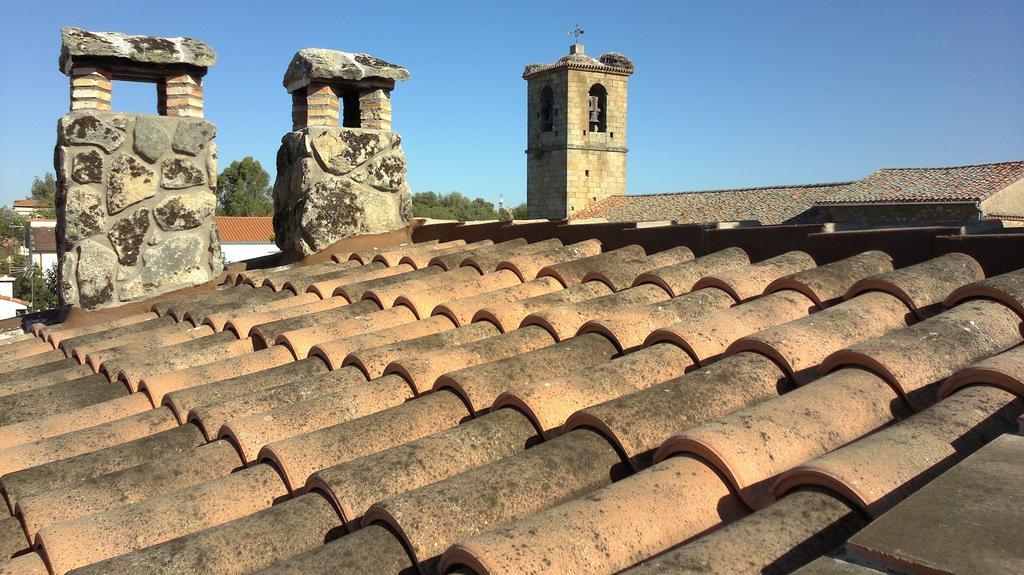 Via Caparra Superior Guest House Oliva de Plasencia ภายนอก รูปภาพ