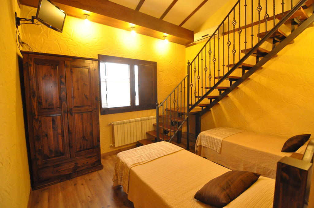 Via Caparra Superior Guest House Oliva de Plasencia ห้อง รูปภาพ
