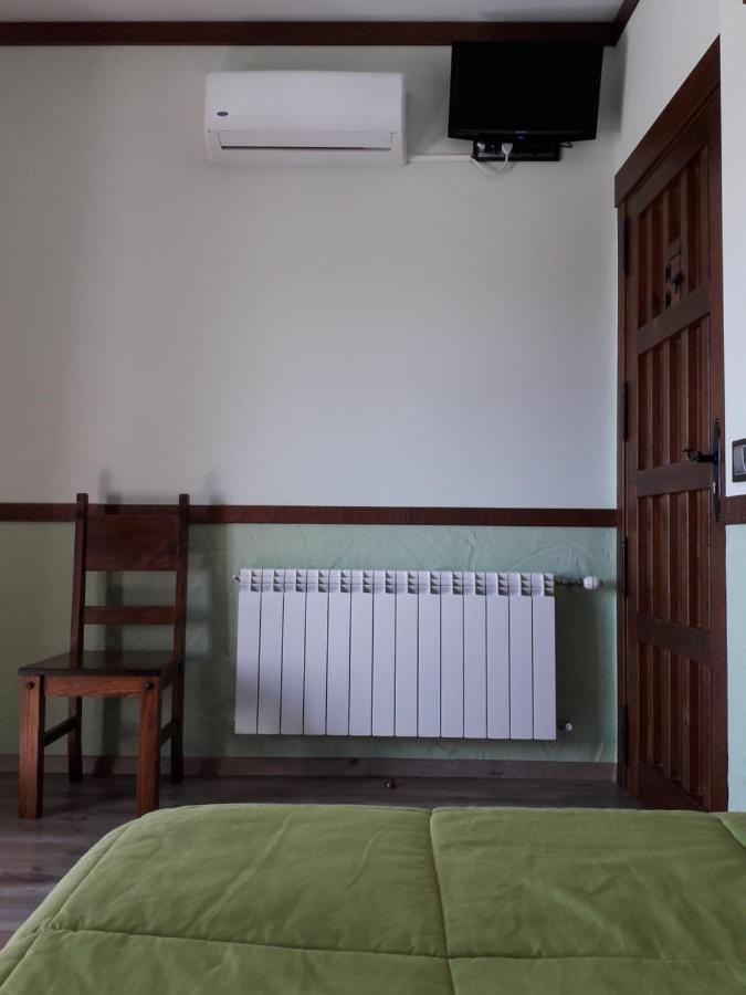 Via Caparra Superior Guest House Oliva de Plasencia ภายนอก รูปภาพ